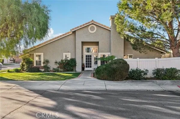 Property Slideshow image 2 of 26 | 813 cypress pt, Banning, CA, 92220