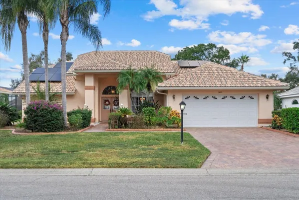 Property Slideshow image 3 of 71 | 6423 drewrys blf, Bradenton, FL, 34203