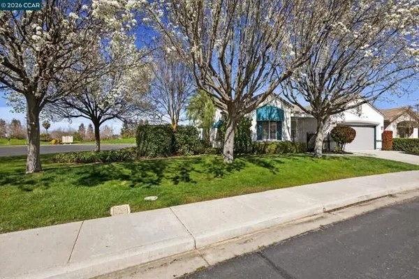 Property Slideshow image 3 of 60 | 1528 katy way, Brentwood (Cc), CA, 94513