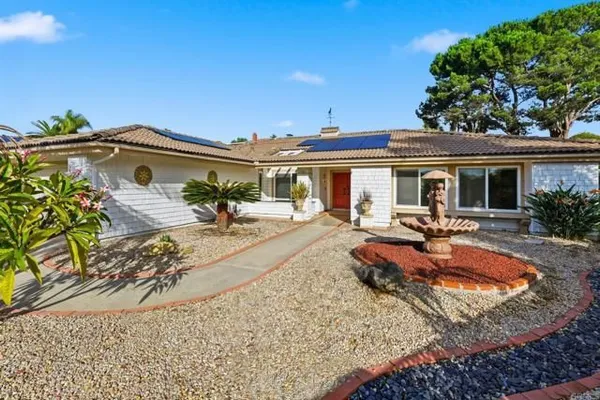 Property Slideshow image 2 of 25 | 17765 corte erizo, San Diego, CA, 92128