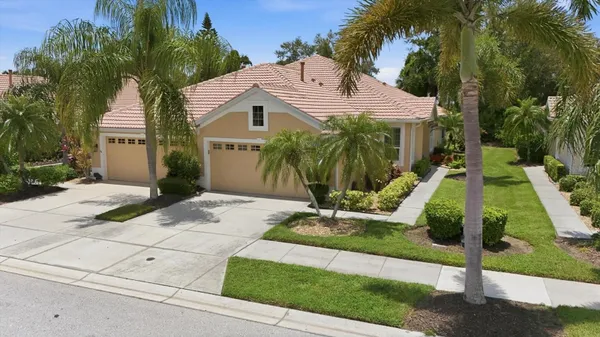 Property Slideshow image 2 of 67 | 4939 whispering oaks dr, North Port, FL, 34287