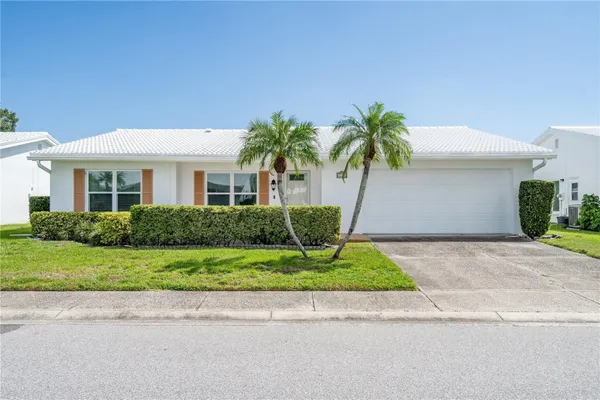 Property Slideshow image 3 of 37 | 9221 40th way n # 5, Pinellas Park, FL, 33782