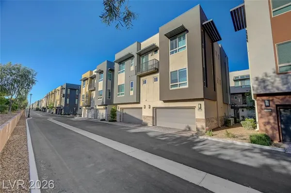 Property Slideshow image 3 of 43 | 10989 limeslice ave, Las Vegas, NV, 89135