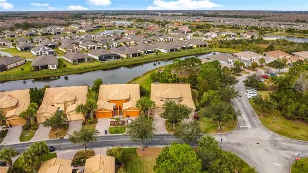 Property Slideshow image 3 of 77 | 2711 palm tree dr, Kissimmee, FL, 34759