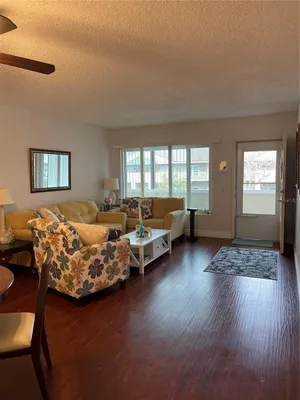Property Slideshow image 2 of 15 | 2295 belgian ln 43, Clearwater, FL, 33763