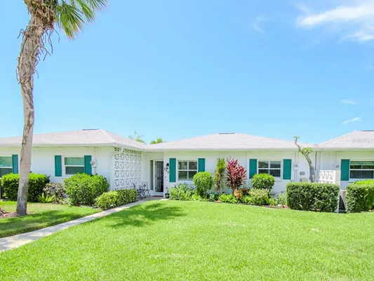 Property Slideshow image 2 of 30 | 139 field ave 139, Venice, FL, 34285
