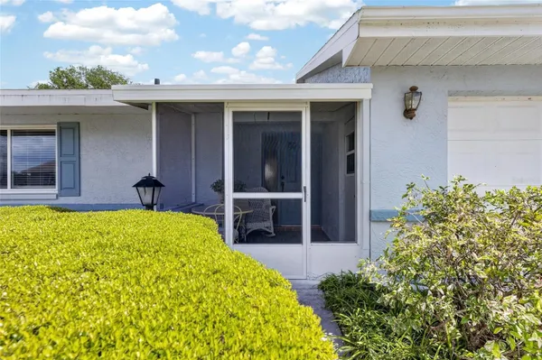 Property Slideshow image 2 of 38 | 1517 ingram dr, Sun City Center, FL, 33573