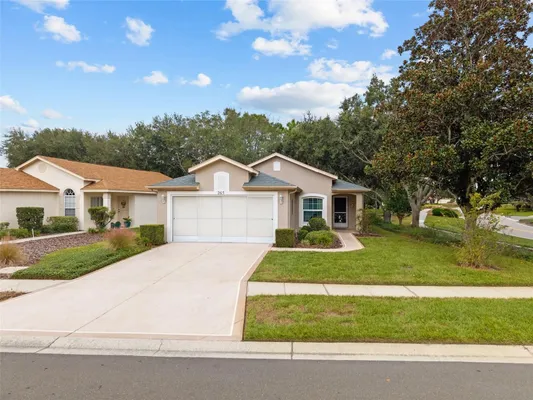 Property Slideshow image 2 of 44 | 265 center oak cir, Spring Hill, FL, 34609