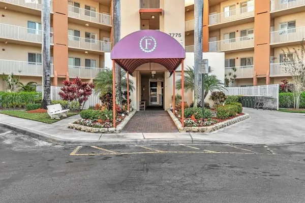 Property Slideshow image 2 of 78 | 7775 yardley dr apt 110, Tamarac, FL, 33321