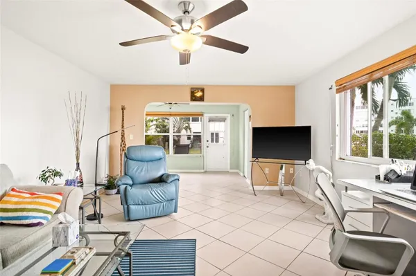 Property Slideshow image 3 of 39 | 3018 59th st 115, Gulfport, FL, 33707