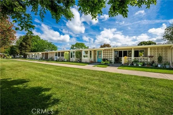 Property Slideshow image 3 of 25 | 1271 kenwood 163c, Seal Beach, CA, 90740