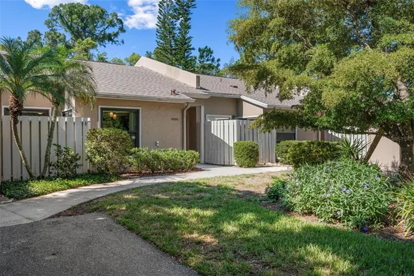 Property Slideshow image 2 of 49 | 3320 tallywood ct 7091, Sarasota, FL, 34237