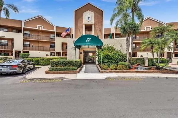 Property Slideshow image 2 of 83 | 7449 fairfax dr 211, Tamarac, FL, 33321