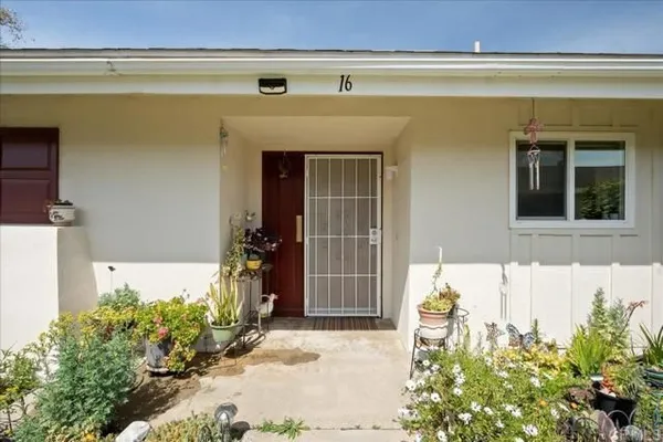 Property Slideshow image 3 of 45 | 3685 vista campana 16, Oceanside, CA, 92057