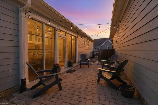 Property Slideshow image 3 of 26 | 110 creek ln, Suffolk, VA, 23435