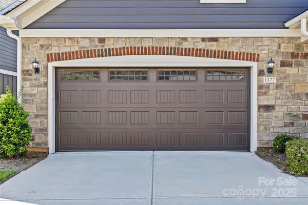 Property Slideshow image 3 of 46 | 1377 millview ln, Matthews, NC, 28104