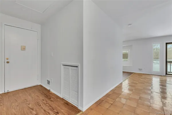 Property Slideshow image 3 of 34 | 51 jefferson oval d, Yorktown, NY, 10598