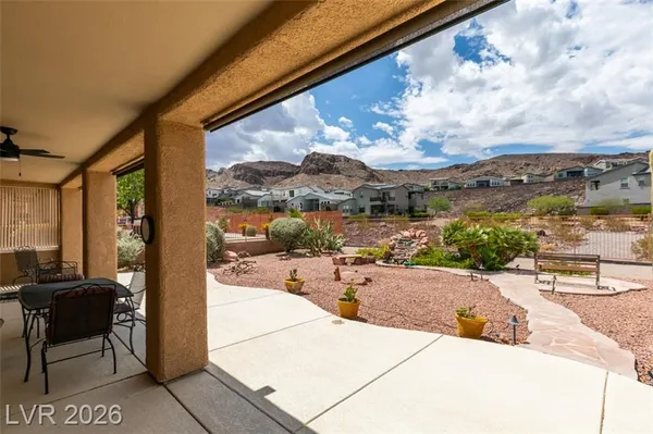 Property Slideshow image 2 of 17 | 2087 king mesa dr, Henderson, NV, 89012