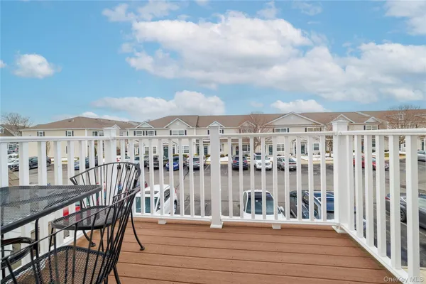 Property Slideshow image 2 of 25 | 418 willow ln, Hempstead, NY, 11580