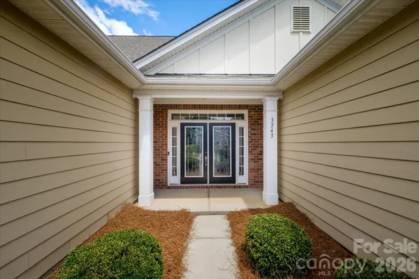 Property Slideshow image 3 of 48 | 3743 salvistrin st, Charlotte, NC, 28214