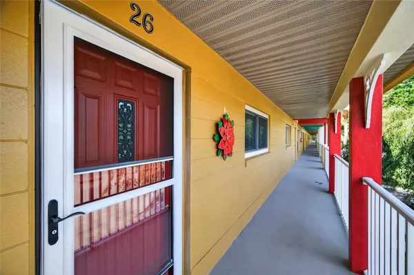 Property Slideshow image 2 of 26 | 2292 austrian ln 26, Clearwater, FL, 33763