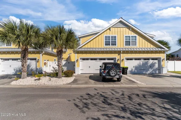 Property Slideshow image 2 of 71 | 1226 kingfish blvd, Calabash, NC, 28467