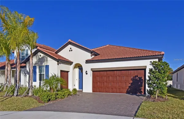 Property Slideshow image 2 of 45 | 17304 banded gold ln, Wimauma, FL, 33598