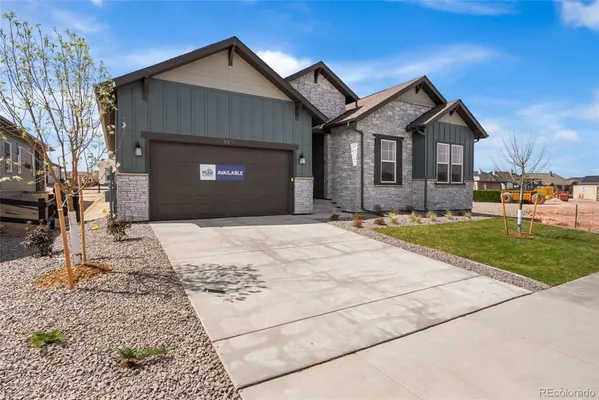 Property Slideshow image 2 of 35 | 8811 s quemoy st, Aurora, CO, 80016