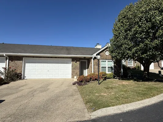 Property Slideshow image 2 of 2 | 115 newsom grn, Nashville, TN, 37221