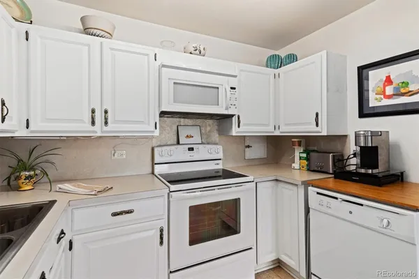 Property Slideshow image 3 of 33 | 750 s clinton st 12d, Denver, CO, 80247