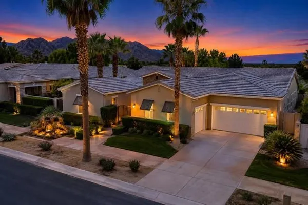 Property Slideshow image 2 of 34 | 81206 barrel cactus rd, La Quinta, CA, 92253