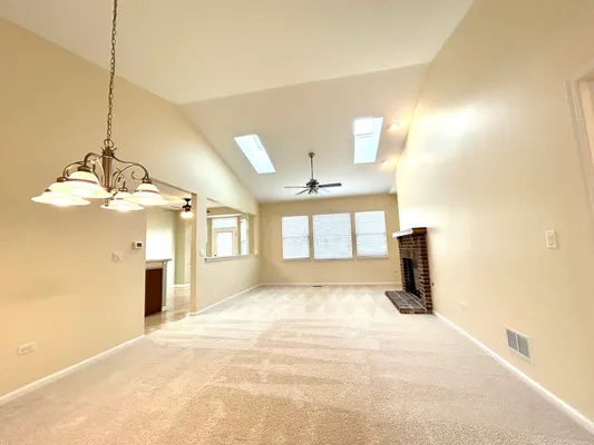 Property Slideshow image 2 of 22 | 21253 legion lake ct, Crest Hill, IL, 60403