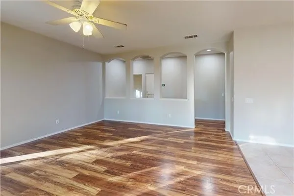 Property Slideshow image 3 of 32 | 29285 sand creek cir, Menifee, CA, 92584