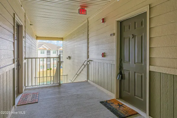 Property Slideshow image 3 of 50 | 395 s crow creek dr 1518, Calabash, NC, 28467