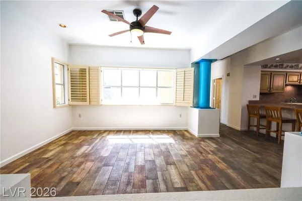 Property Slideshow image 3 of 52 | 405 mill hollow rd, Las Vegas, NV, 89107