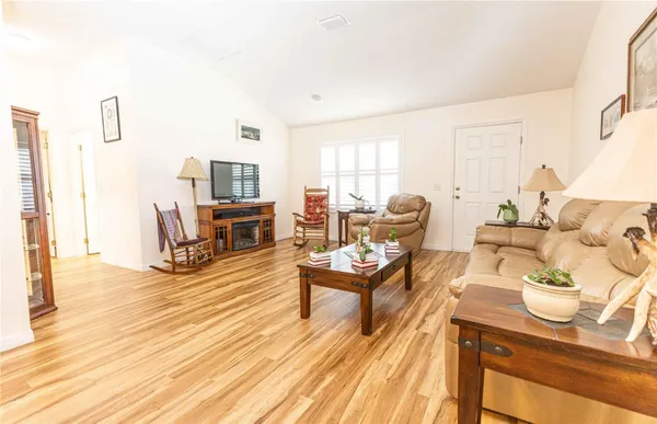 Property Slideshow image 3 of 27 | 2706 morven park way, The Villages, FL, 32162