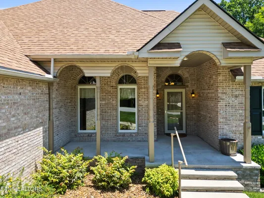 Property Slideshow image 3 of 50 | 222 amherst ln, Crossville, TN, 38558