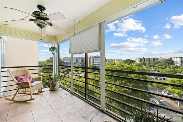 Property Slideshow image 3 of 28 | 1400 saint charles pl 615, Pembroke Pines, FL, 33026