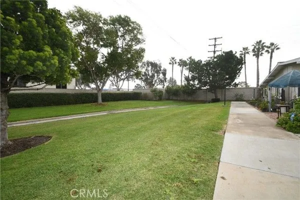 Property Slideshow image 3 of 29 | 1842 thunderbird dr apt 1a, Seal Beach, CA, 90740
