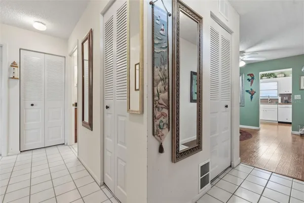 Property Slideshow image 2 of 51 | 6070 80th st 403, St Petersburg, FL, 33709