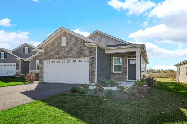 Property Slideshow image 2 of 32 | 2930 harnish dr, Algonquin, IL, 60102