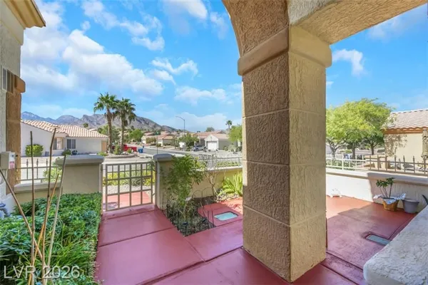 Property Slideshow image 2 of 25 | 2110 spring water dr, Las Vegas, NV, 89134