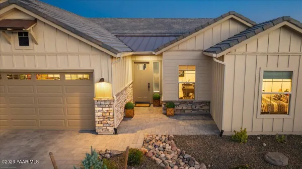 Property Slideshow image 2 of 56 | 1159 s lakeview dr, Prescott, AZ, 86301
