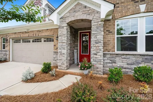 Property Slideshow image 2 of 36 | 9427 liberty hill dr, Charlotte, NC, 28227