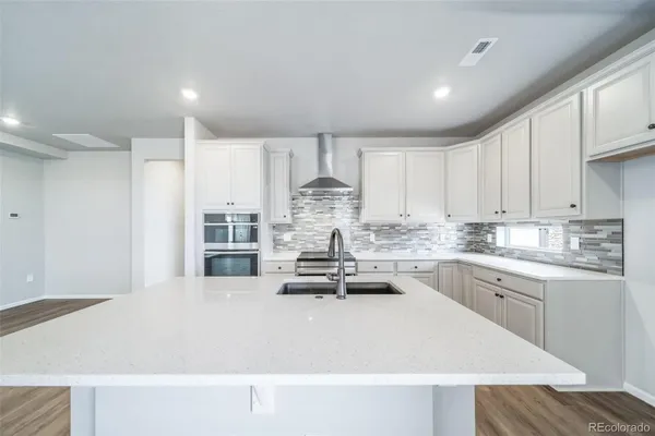 Property Slideshow image 3 of 25 | 5174 n quatar st, Aurora, CO, 80019