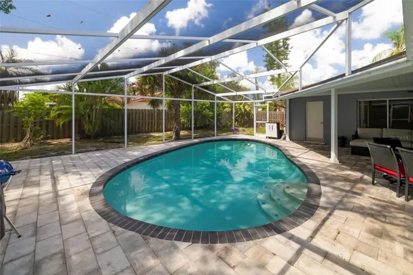 Property Slideshow image 2 of 79 | 3304 spring mill cir, Sarasota, FL, 34239