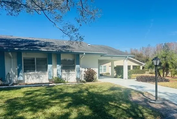 Property Slideshow image 3 of 19 | 2033 hawkhurst cir 180, Sun City Center, FL, 33573