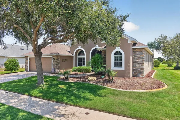 Property Slideshow image 2 of 40 | 8920 bridgeport bay cir, Mount Dora, FL, 32757