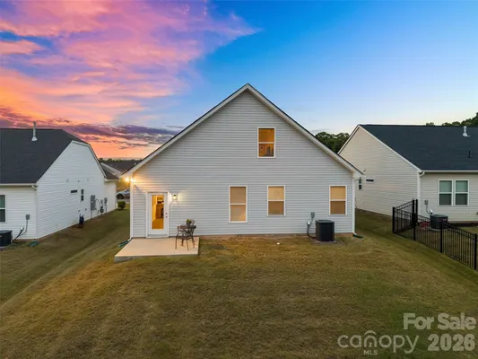 Property Slideshow image 3 of 28 | 1986 ambrose way, Denver, NC, 28037