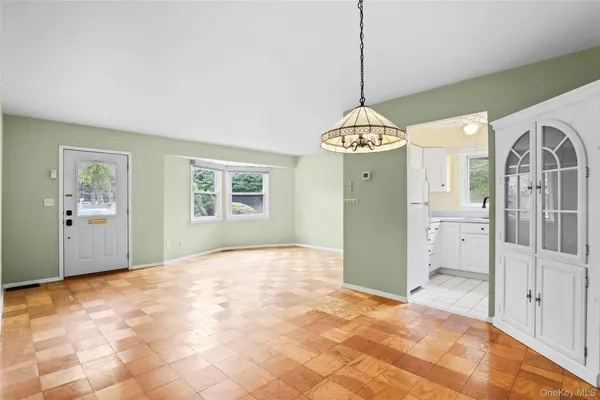 Property Slideshow image 2 of 24 | 2 hampton ct a, Yorktown Heights, NY, 10598